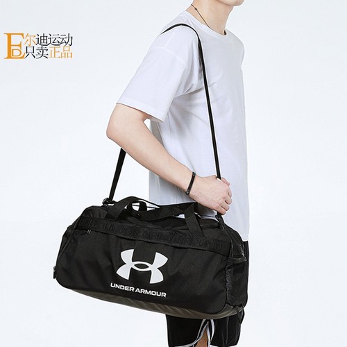 安德玛男女训练斜挎包