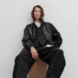 西班牙头层绵羊皮小立领夹克真皮短外套女 高奢原版 弓ECHO