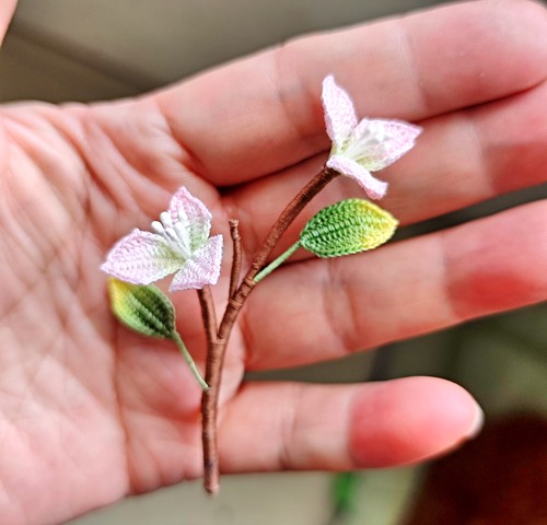 成品 微钩 胸针  80号蕾丝 三角梅 也可改花枝款