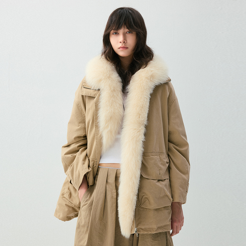 VIVIDINI中长款冬季狐狸毛羽绒服外套