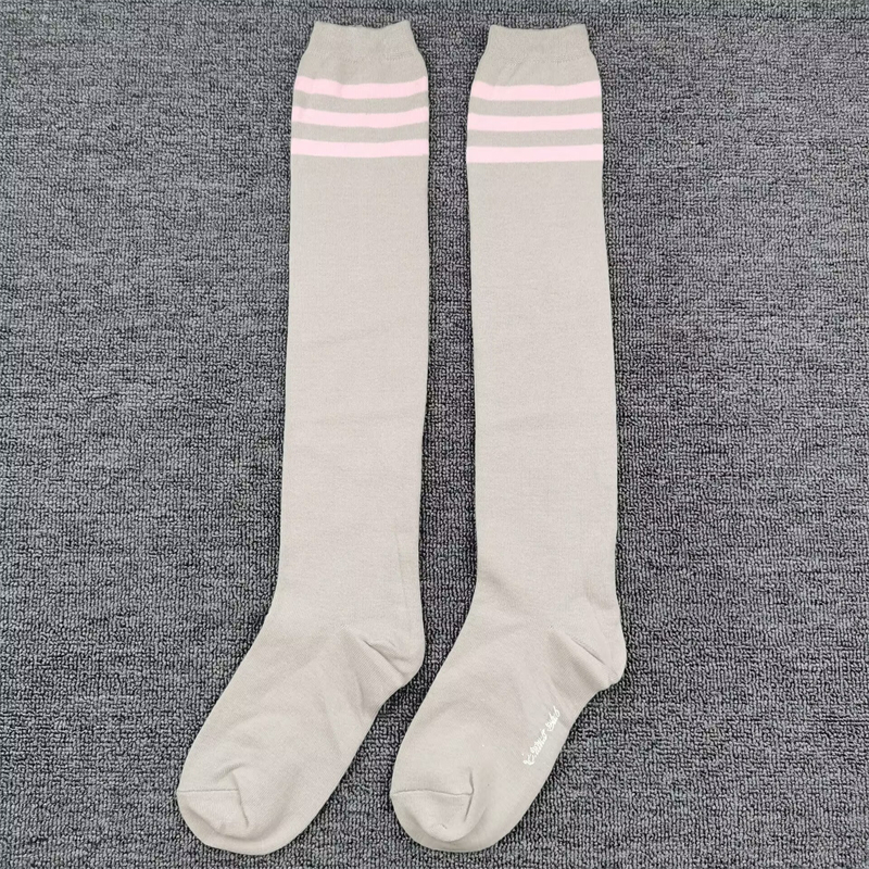 外单及膝高筒袜子女学院风日系长筒袜秋季条纹纯棉袜学生吸汗女袜