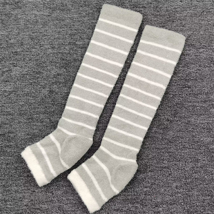 羽绒纱居家睡眠袜子女空调房保暖硅胶防脚裂袜长筒条纹珊瑚绒女袜