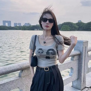 复古印花方领短袖 新款 美式 t恤女夏季 上衣 设计感修身 显瘦辣妹短款