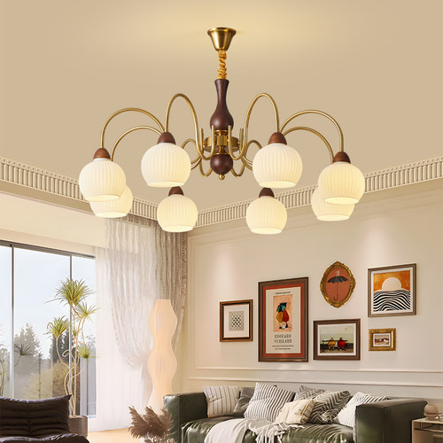 客厅吊灯2025年新款南洋中古风餐厅高档胡桃木美式乡村复古大厅灯