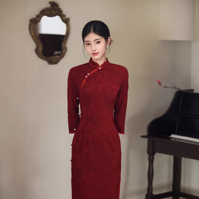 红色植绒旗袍秋款2025年新款复古改良版长袖年轻款少女连衣裙