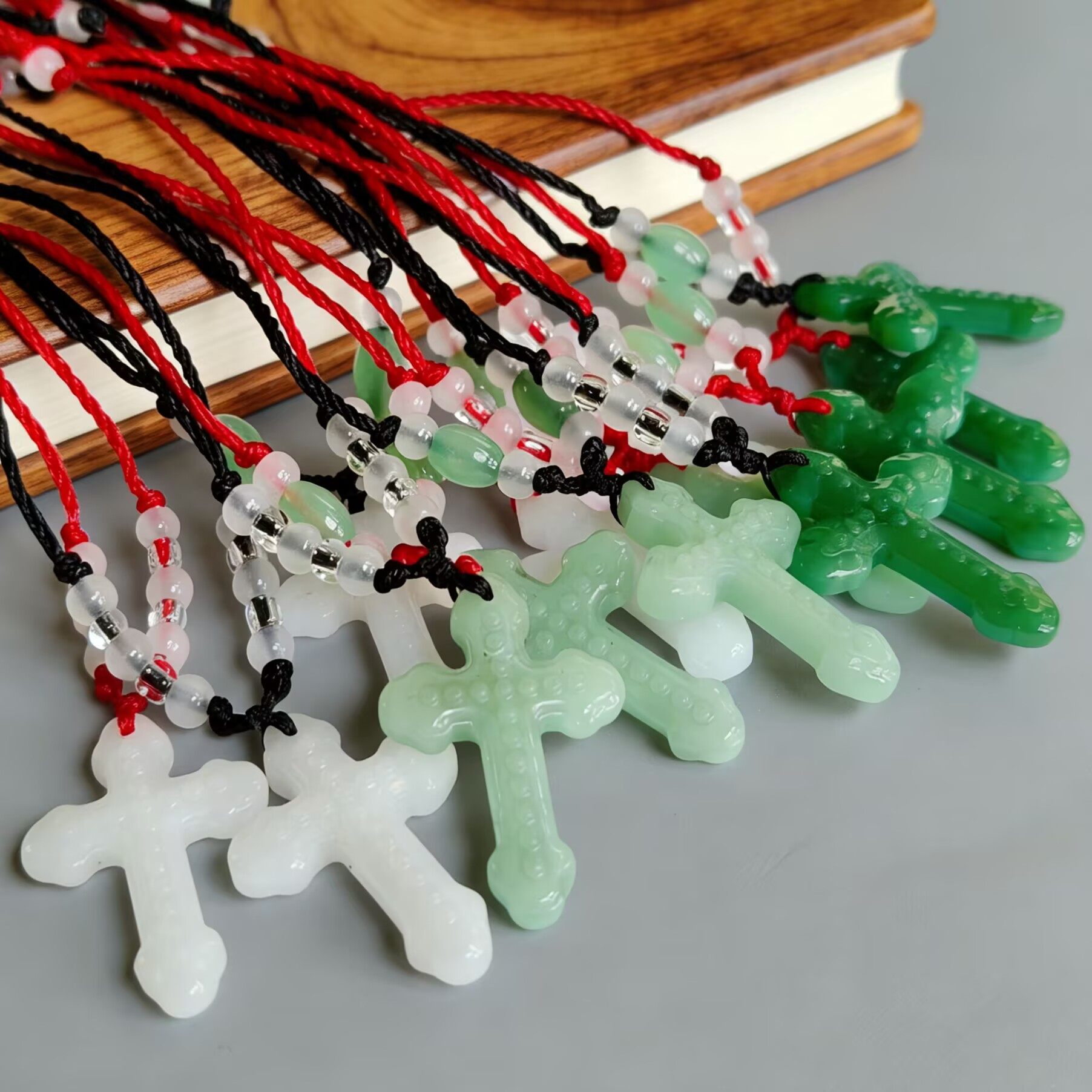 韩版时尚男女长短款绳创意礼品仿绿玉白玉石简约饰品点十字架吊坠,饰品/流行首饰/时尚饰品新,项链,淘宝优惠券,粉丝福利购,淘宝优惠卷