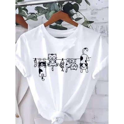 Plus Size Anima 90s Manga Climb Cute Cat Design Print Women