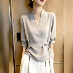 独特漂亮超好看上衣女2026年夏季新款高端设计感小众时尚气质女装