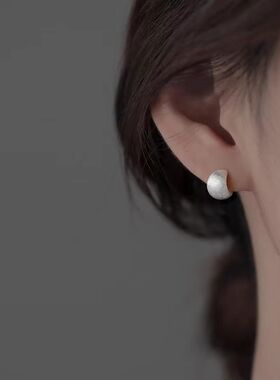 925银针磨砂拉丝几何耳钉女气质感冷淡风豆豆耳环养耳洞耳饰