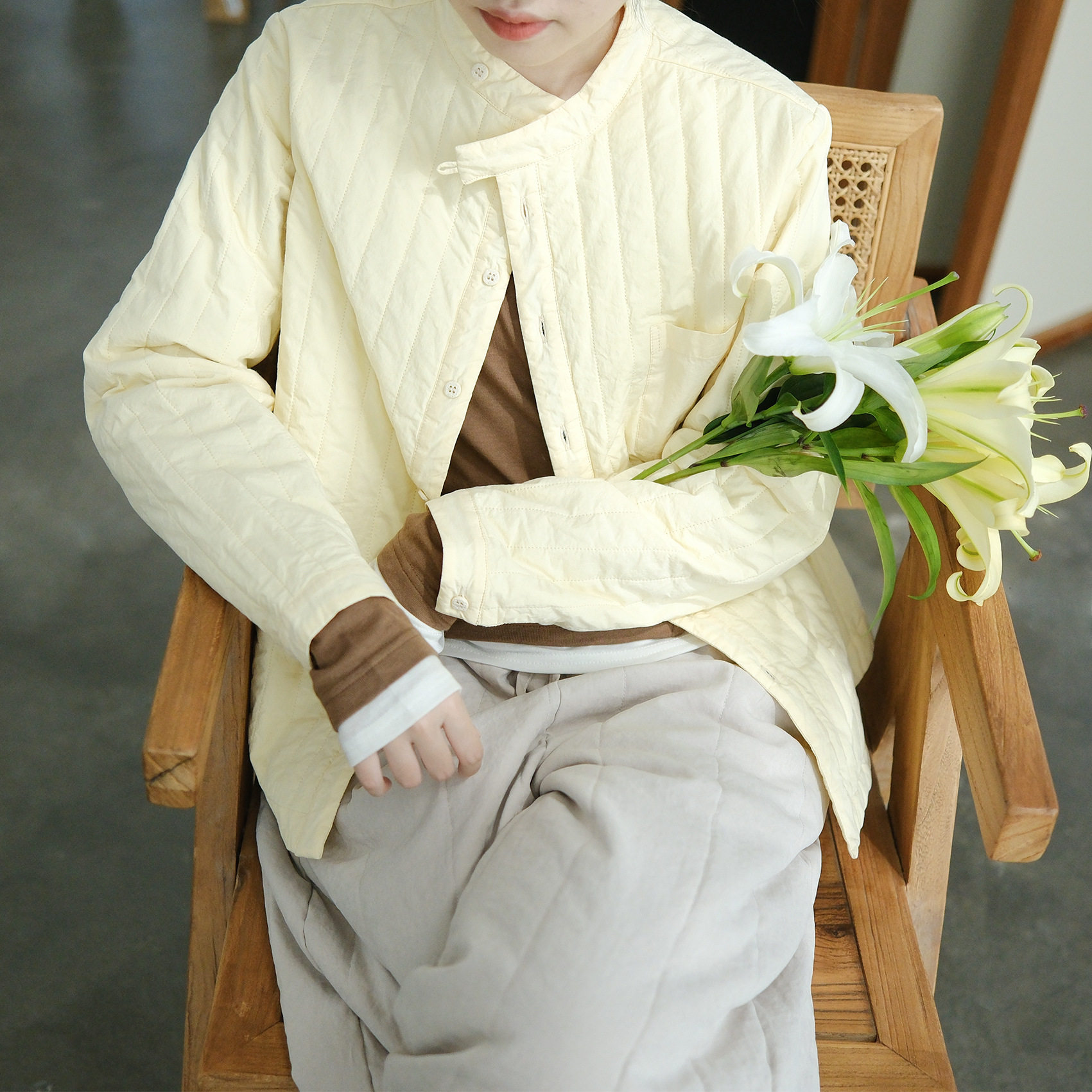 初春文艺绗棉压线宽松素净女式上衣 条纹宽松薄棉立体衬衣棉衣