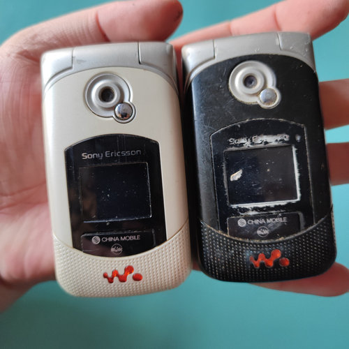 适用于 索尼爱立信 W300C