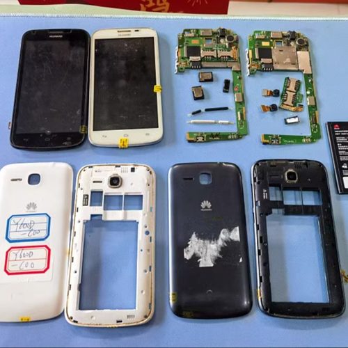 适用于 华为Y600D-C00 主板 屏幕 后壳后盖 电池 摄像头 按键排线