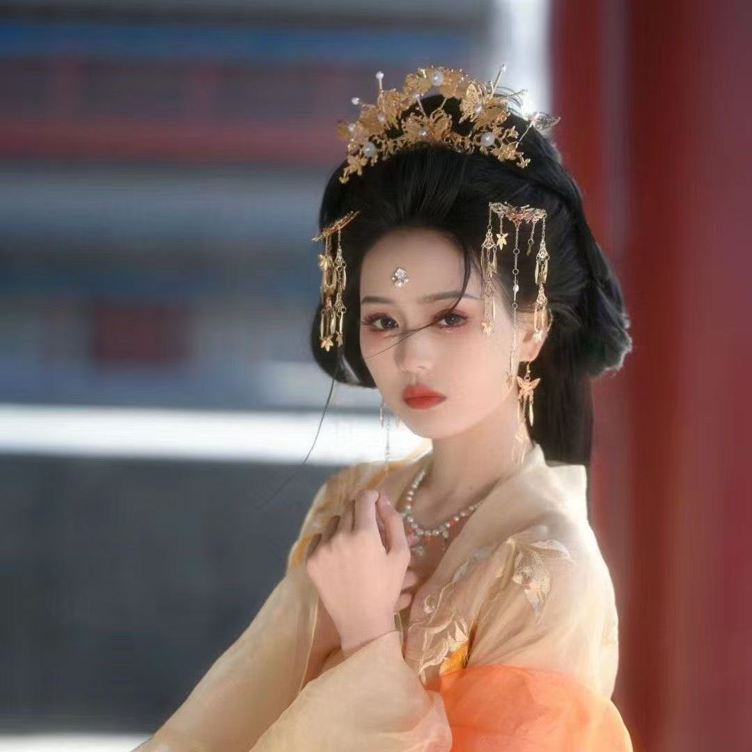 中式新娘凤冠套装 复古鎏金蝴蝶流苏步摇秀禾汉服婚嫁全套头饰