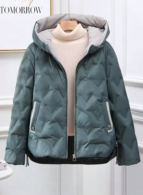 2025年新款冬季轻薄羽绒服女短款小个子白鸭绒中老年妈妈薄款外套