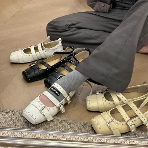 H55女鞋叛逆珍妮2026春季新款方头朋克铆钉扣带芭蕾单鞋玛丽珍鞋