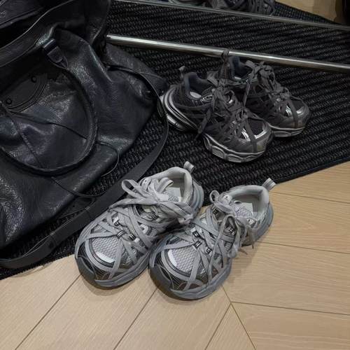H55女鞋超嗲的小巴黎2025冬季新款绑带休闲百搭厚底增高老爹鞋