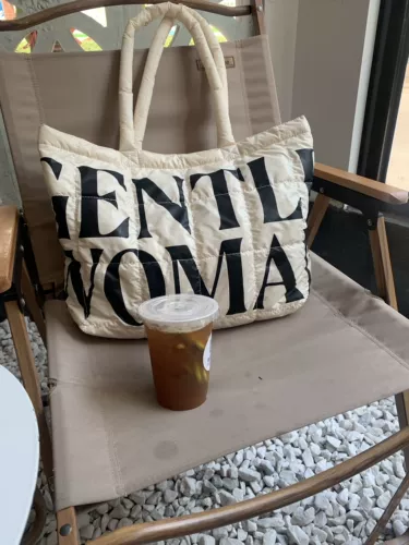 Демисезонная небольшая дизайнерская небольшая сумка с пухом, вместительная и большая сумка на одно плечо, Таиланд