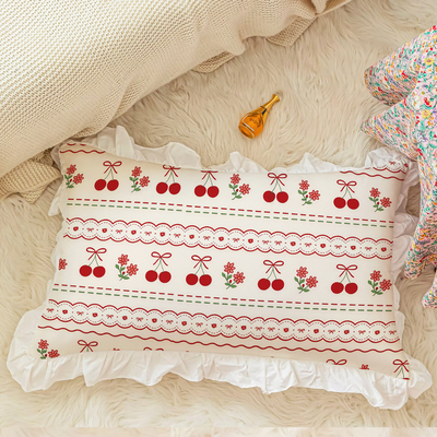樱桃布丁独创可爱小碎花枕套水洗棉花边抱枕芯腰靠甜酷宿舍单双人