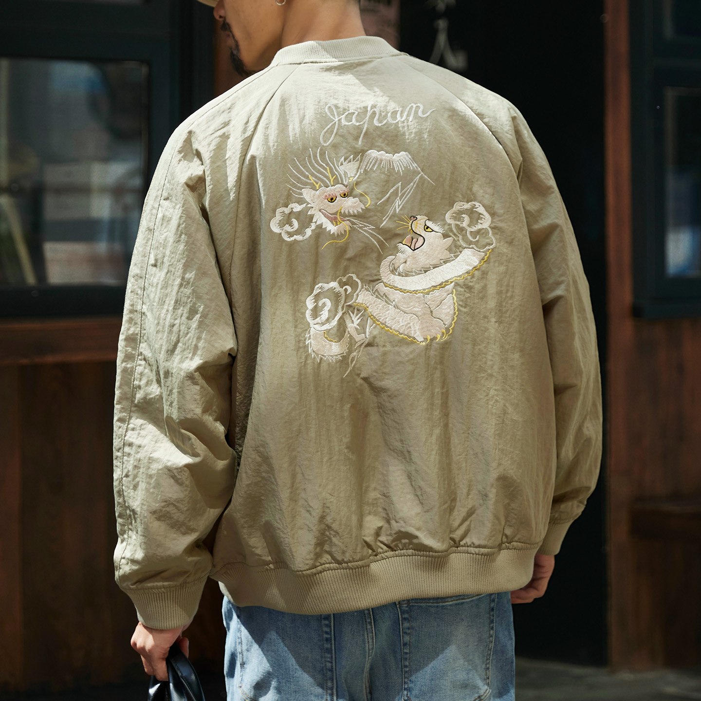 冬季棒球领国风刺绣夹克棉衣