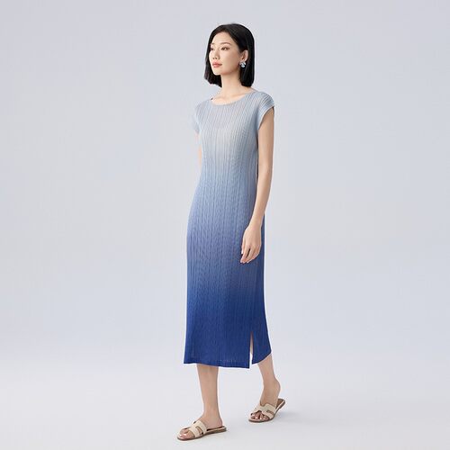 夏季渐变色百褶飞袖开叉连衣裙