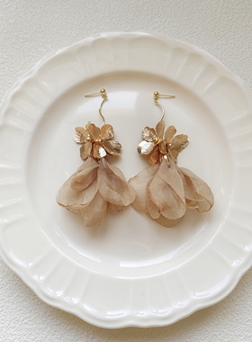 kari show手作日系客订秋冬款温柔千金ins风小众高级感花朵耳饰