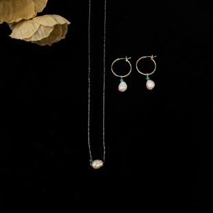 kari show手作小众高级感极简风通勤大女主珍珠绿松石项链耳饰
