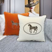 欧式 丝绒大牌办公室抱枕客厅沙发床头轻奢爱马绣花抱枕套靠垫靠枕