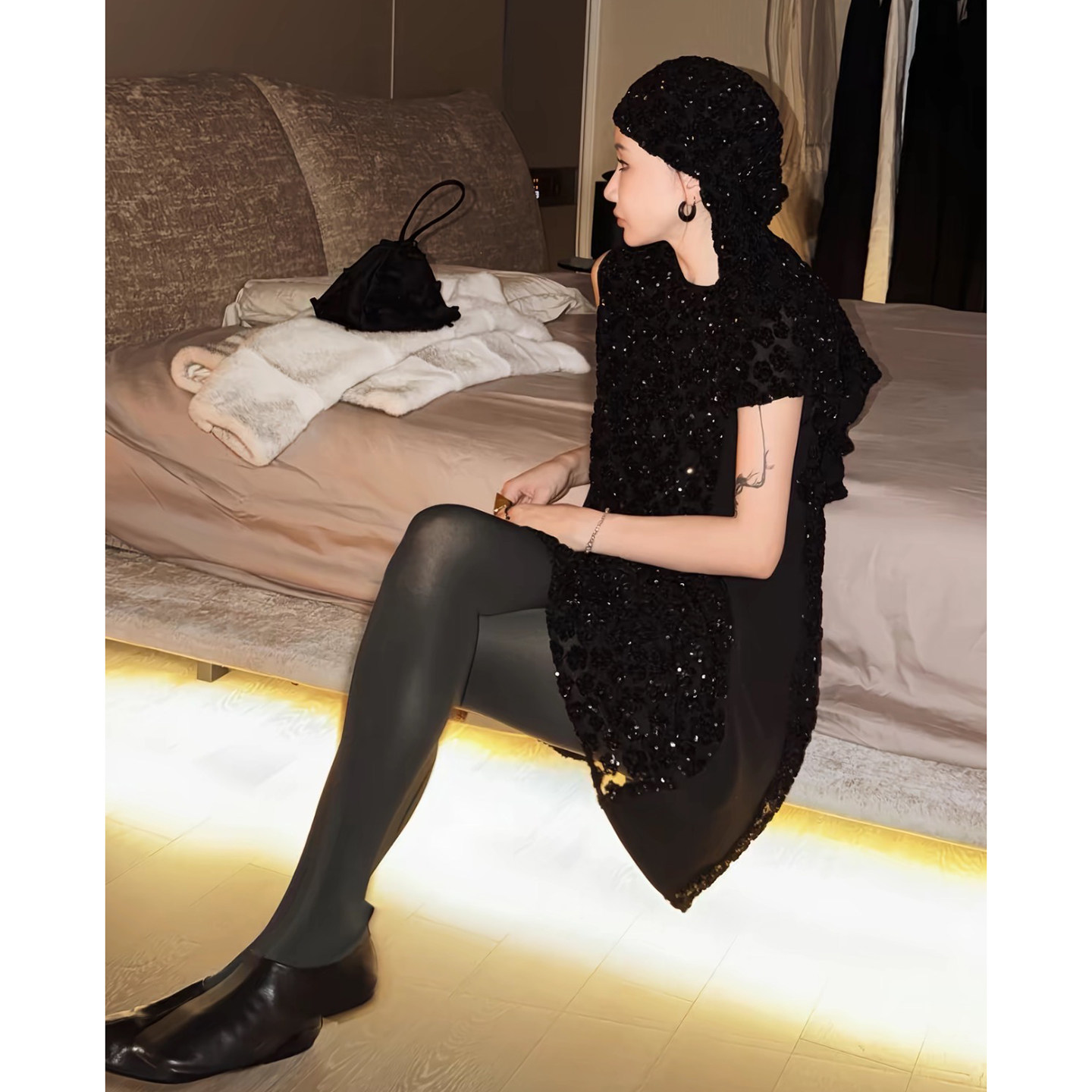 CHU楚妞[星墨]网纱亮片背心连衣裙2026春季新款女高级感小黑裙子,女装/女士精品,连衣裙,淘宝优惠券,粉丝福利购,淘宝优惠卷