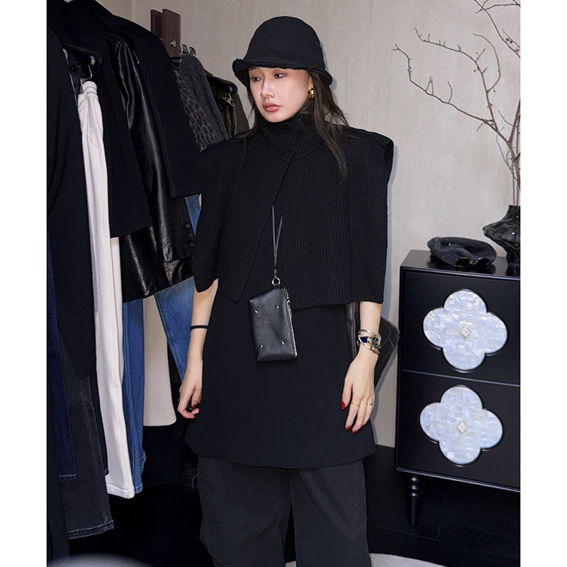 CHU楚妞[四扣]羊绒套头纽扣披肩春季新款女保暖针织护脖围脖