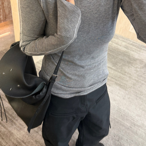 CHU楚妞头层牛皮荔枝纹吉拉单肩包SP25147