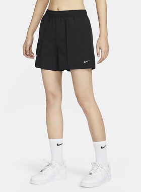 Nike/耐克女子中腰短裤休闲运动裤梭织轻盈透气热裤FV6623-010