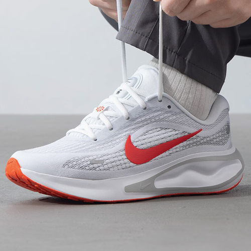 Nike耐克男士缓震休闲运动跑步鞋