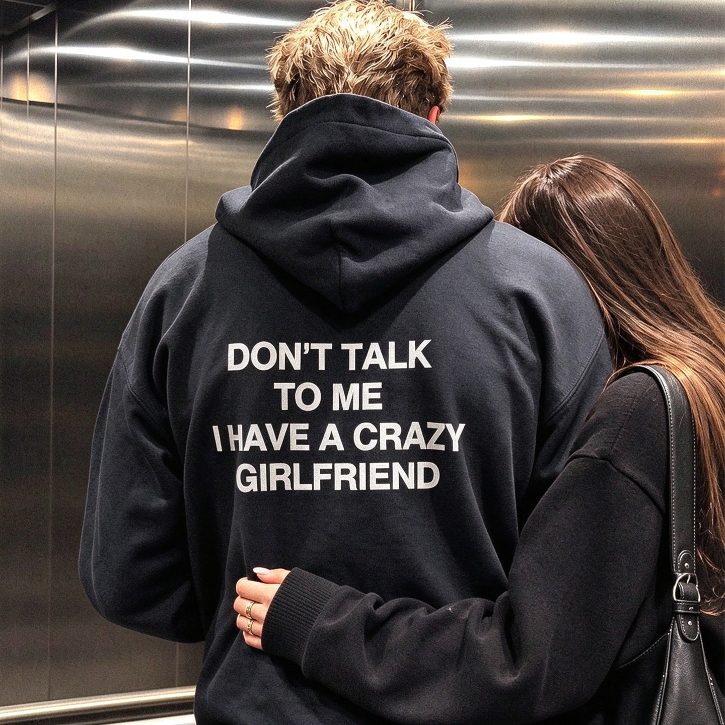 IHAVEACRAZYGIRLFRIEND卫衣