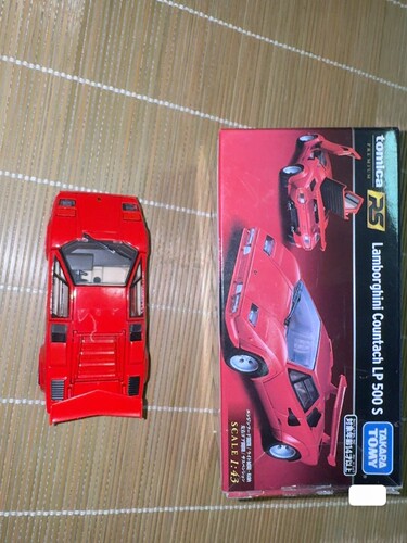 多美卡Premium RS系列 兰博基尼Countach LP 500 S 1/43合金车模