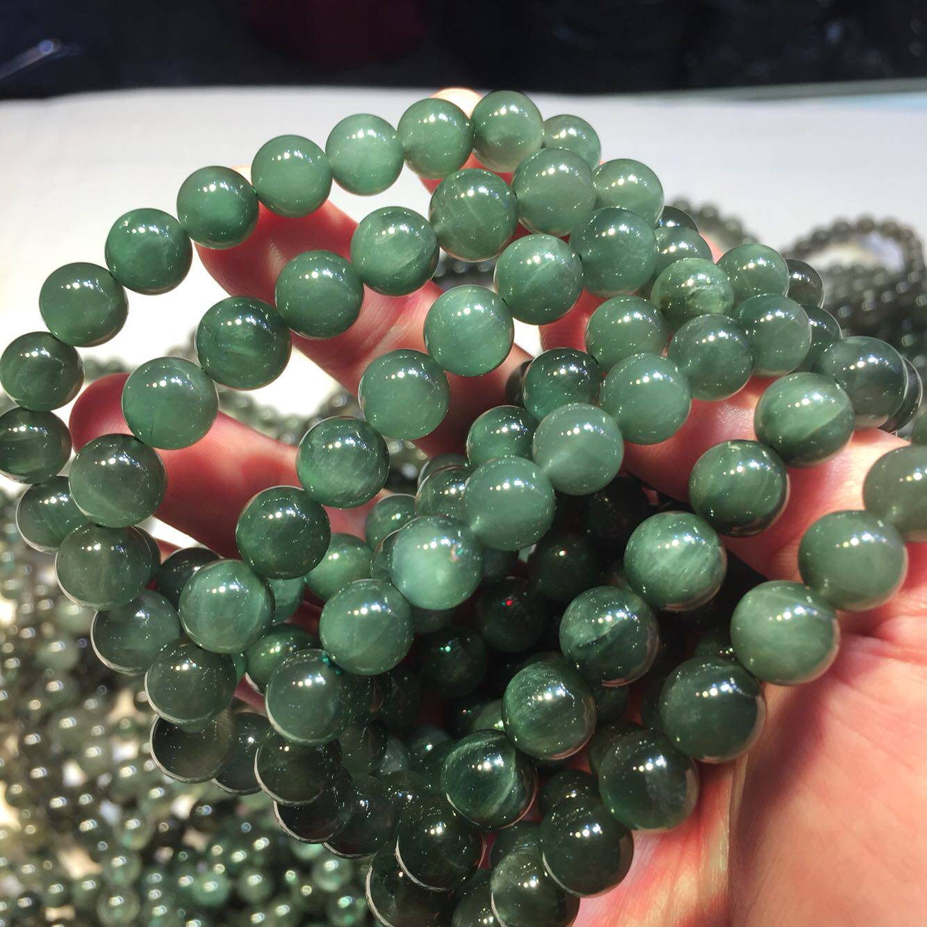 天然水晶 墨绿色 猫眼绿发晶手链发晶手串顺发满丝