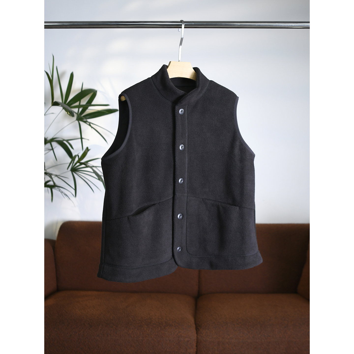 肉嘟嘟，糯叽叽！！！拿到心都融化了绒面感咖色马甲女W1642