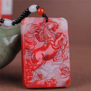 和田玉生肖马吊坠男女款玉马挂件天然金丝玉马上有钱玉牌项链坠