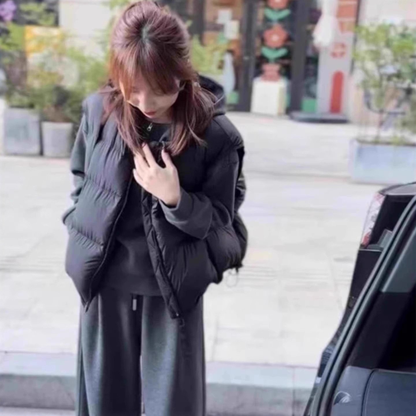 白鸭绒羽绒马甲女背心秋冬新款2025感洋气宽松小个子坎肩外穿