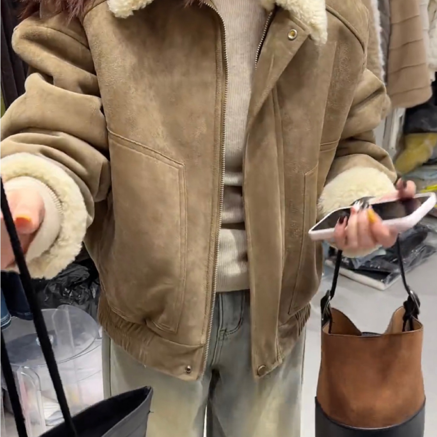 老钱废土风翻领加厚麂皮绒短外套冬季新款小个子皮毛一体保暖上衣