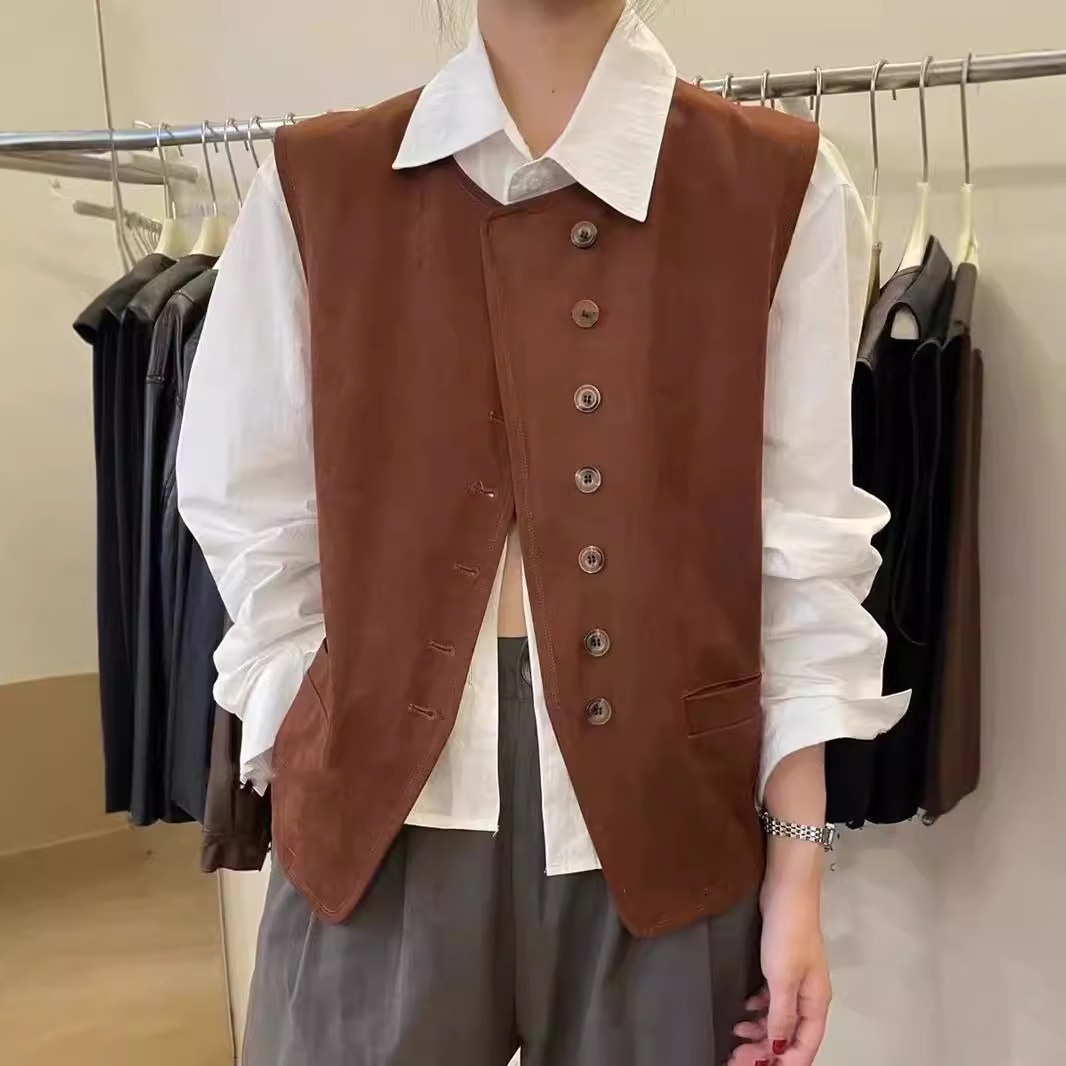 麂皮绒马甲女2024春秋新款韩版时尚百搭复古小众外穿背心无袖