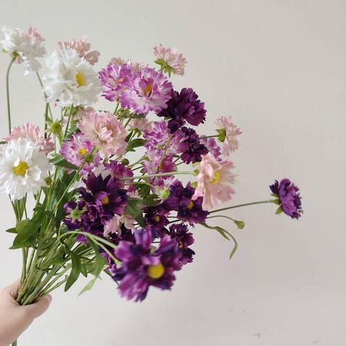 新款轻奢雏菊仿真花格桑菊波斯菊花束假花装饰摆放客厅插花绢花