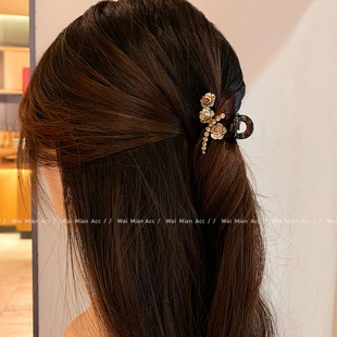 2025新款高端前额刘海夹玫瑰花小发夹后脑勺小抓夹女短发半抓头饰