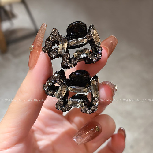 抓夹亚克力精致百搭小狗