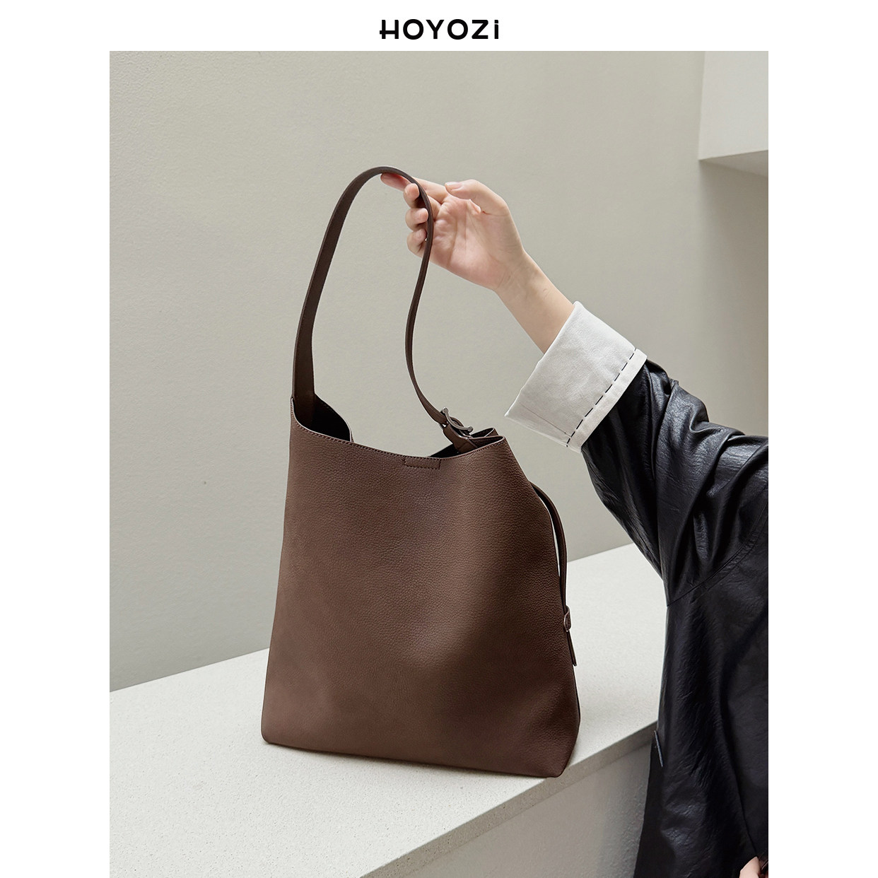 【小优家包包】HOYOZI秋冬极简托特包包女式2025新款单肩斜挎包,箱包皮具/热销女包/男包,托特包,淘宝优惠券,粉丝福利购,淘宝优惠卷