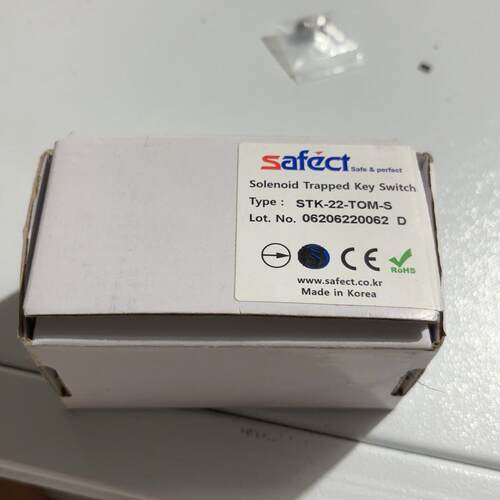 STK-22-TOM-S safect安全门开关 工业工控配件议价维修