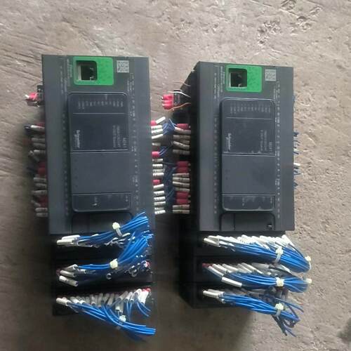 tm241cec24t tm3 PLC 工业自动化控制模块议价维修