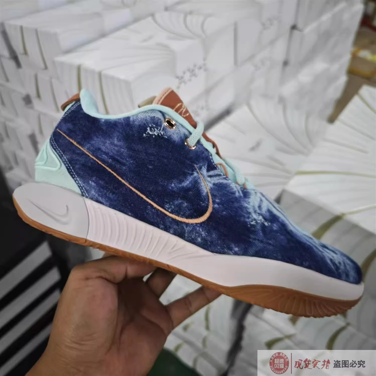 新款运动透气篮球鞋NIKE减震男子
