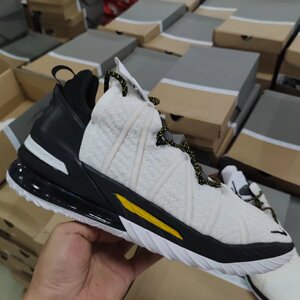 NIKE耐克LEBRON XVII 男子詹姆斯18实战篮球鞋CQ9284-900-007-100