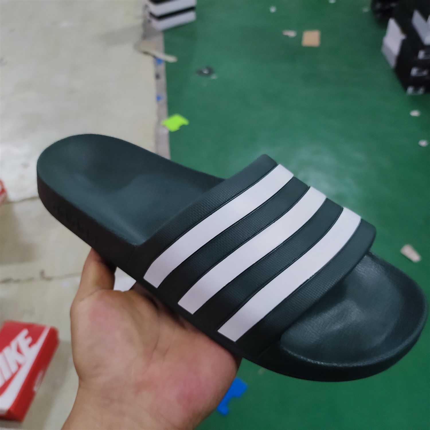 Adidas阿迪达斯一字拖运动拖鞋