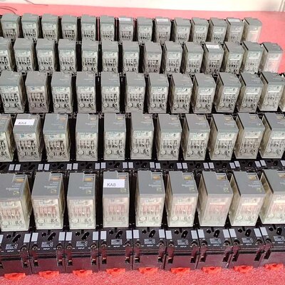 议价继电器RXM4LB2BD，24VDC，14脚4开4闭，